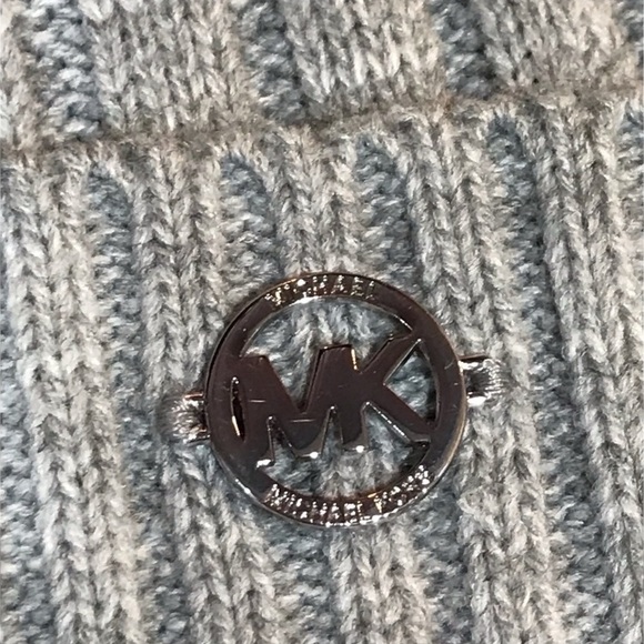 Michael Kors Gray Pom-Pom Beanie. NWT - Picture 2 of 4